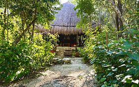 Bunga Lotus Glamping - Otoch Nacom